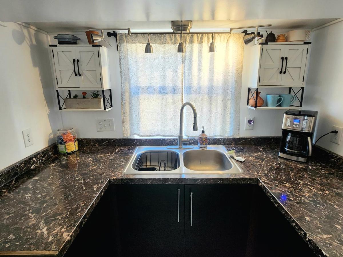 Tiny Home Hot Tub Colorado City Экстерьер фото